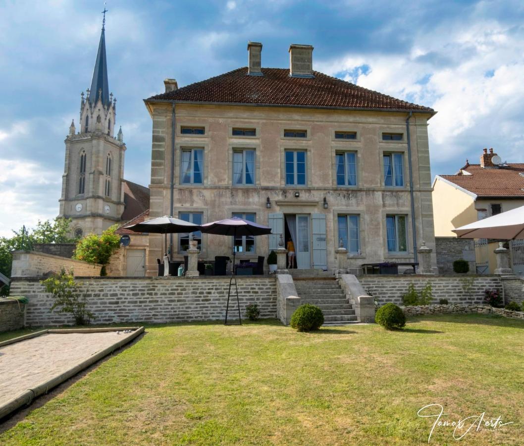 Le Vieux Presbytere Confracourt Luaran gambar